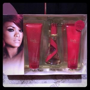 Rebelle by Rihanna 3 Pc Perfume Gift Set ~New~